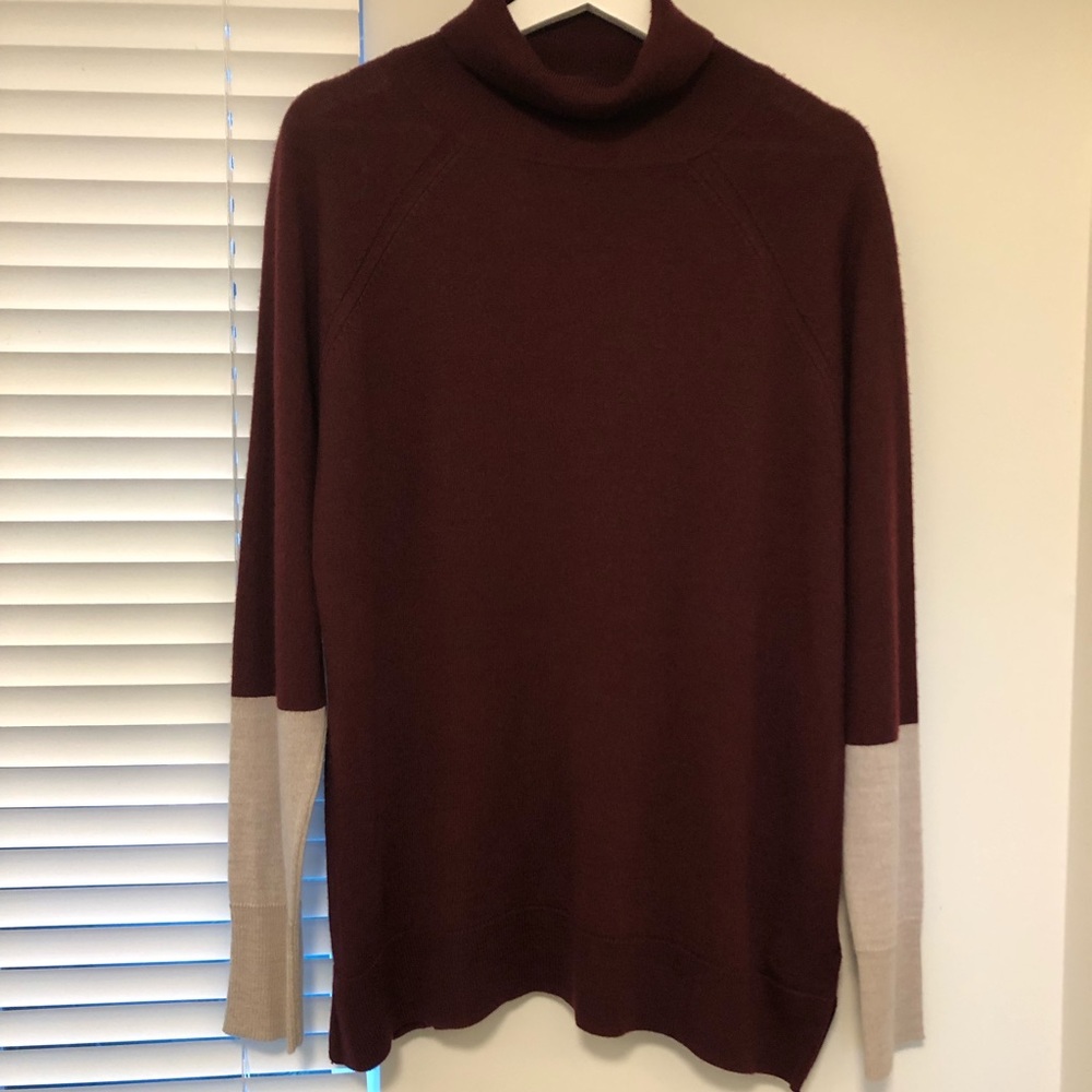Tahari Merino Wool Blend Turtleneck Sweater- Burgundy/Taupe- Size XL